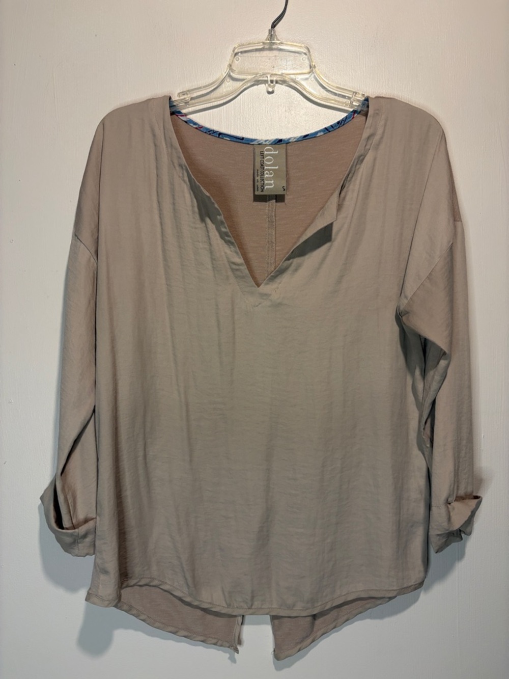 Dolan Left Coast Collection Taupe V-Neck Rounded Hem Split Back Hem Blouse- SZ S